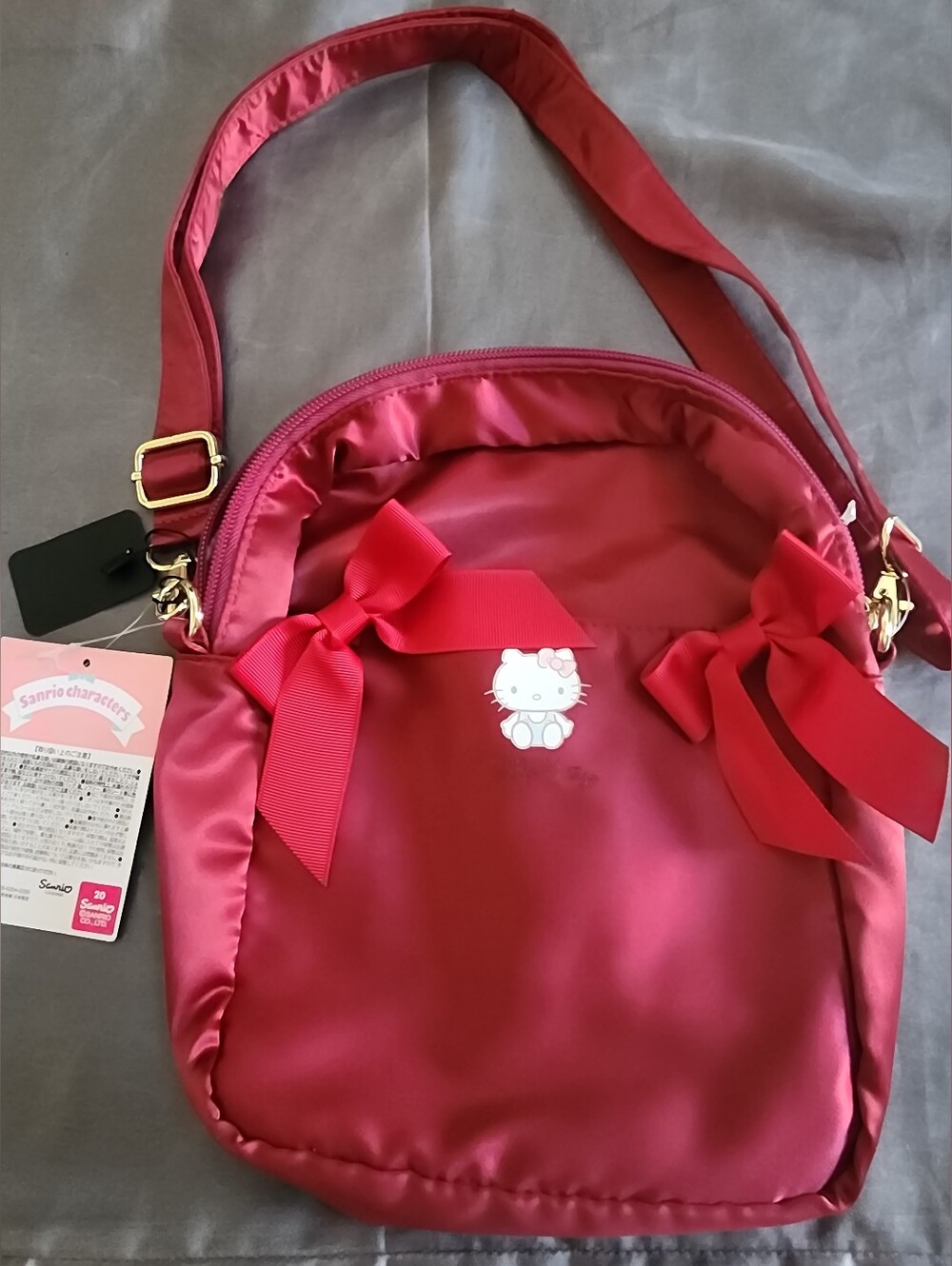 Sanrio Hello Kitty Wine Red Crossbody w/Bow & Transparent Pouch (Back)
